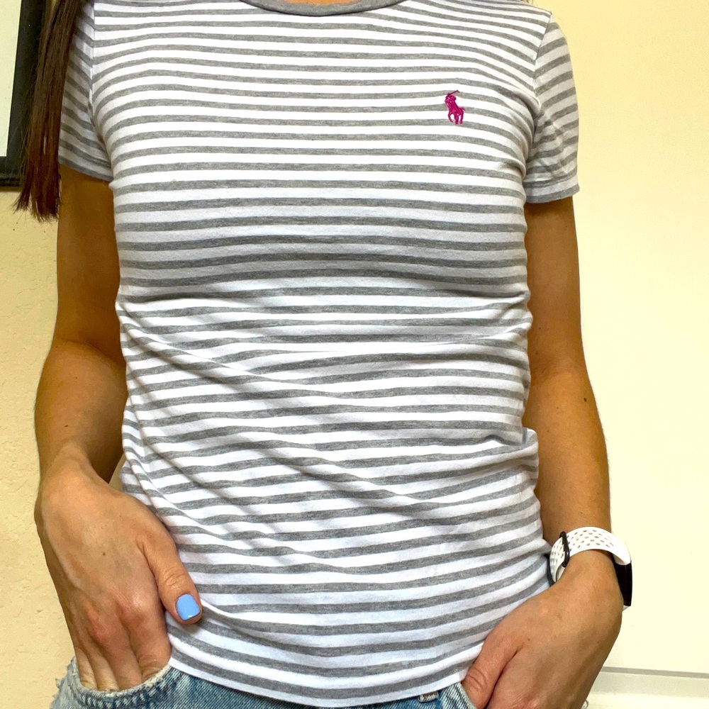 Woman’s y-shirt